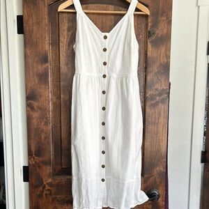 White Midi Sundress with V-neck and Sleeveless Design